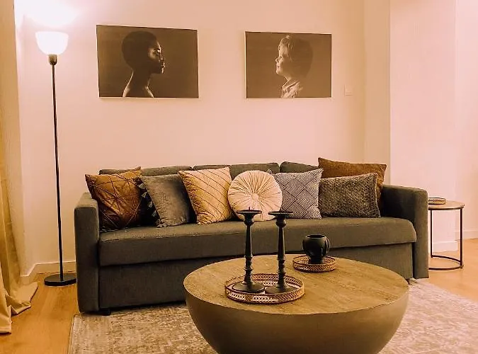 Newly Renovated Super-chic Нікосія